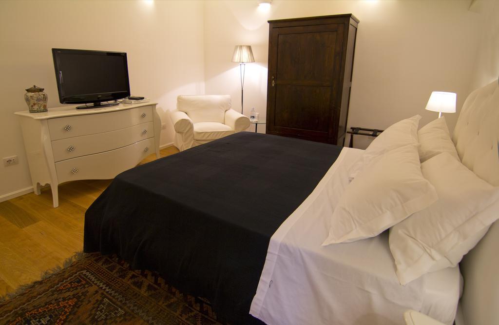 Bed and Breakfast La Residenza Del Reginale à Syracuse Chambre photo
